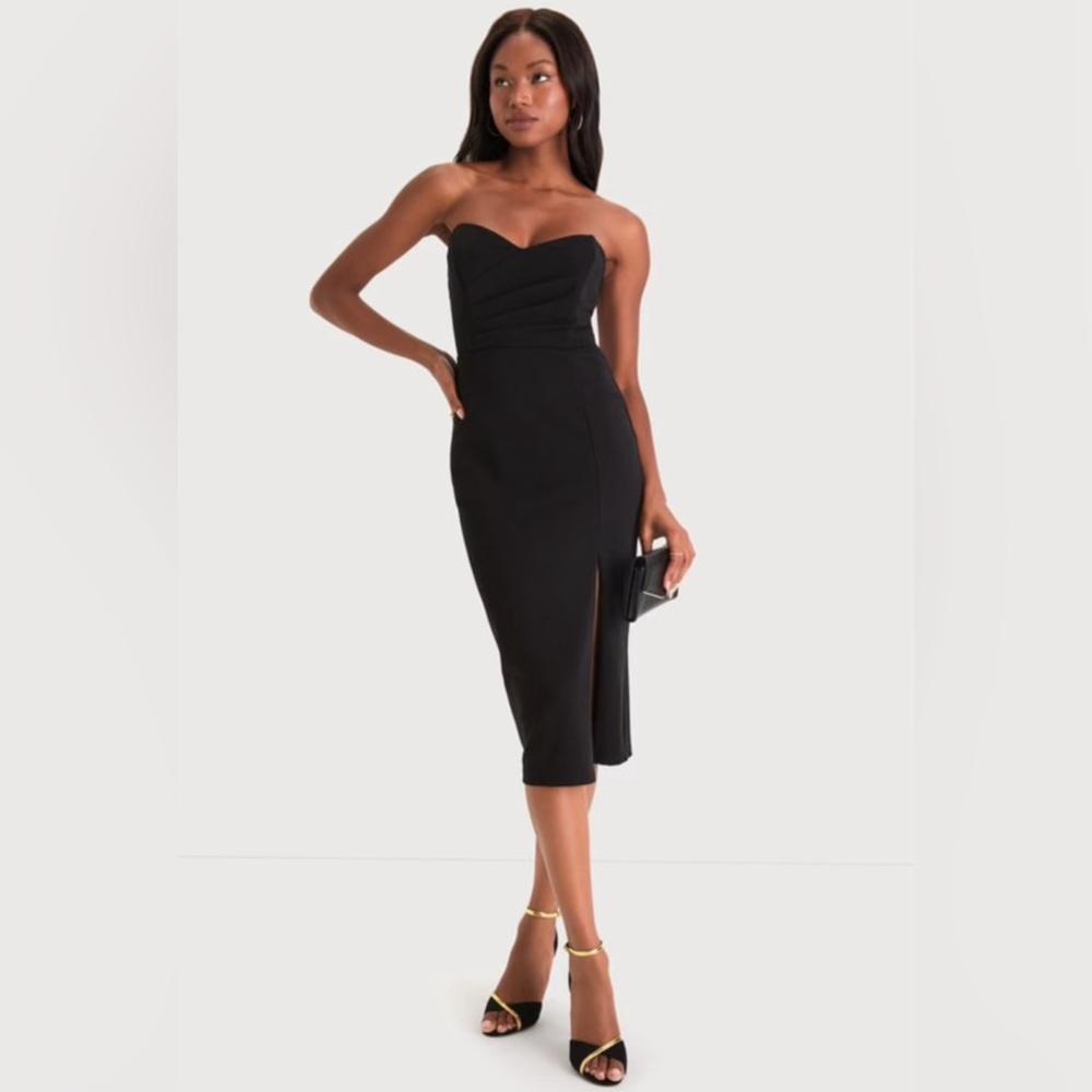 NWT! Lulus Black Dress